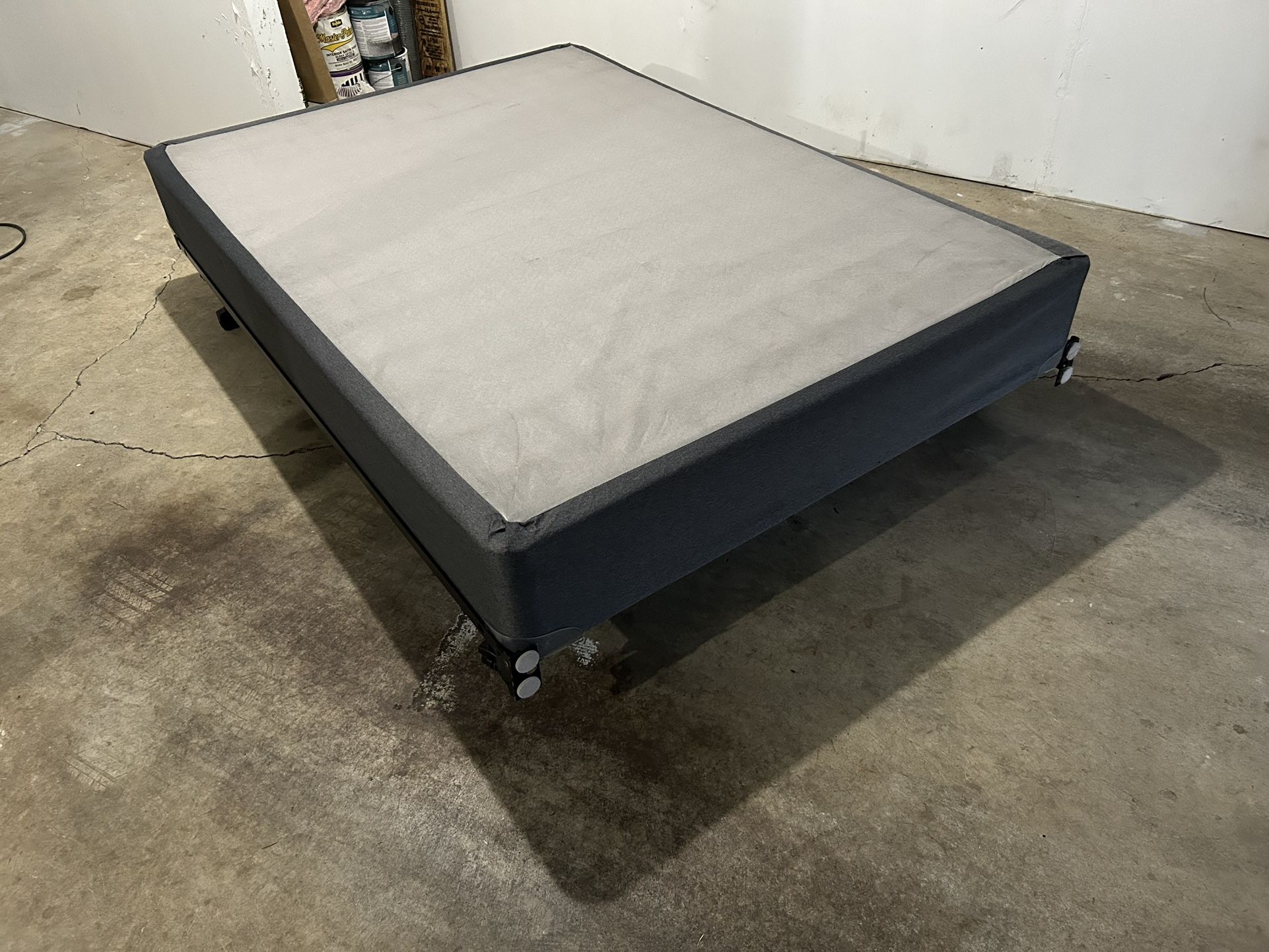 Full Size Box Spring With Metal Base