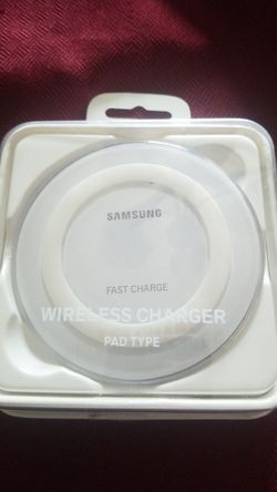 Samsung Qi Certified Fast Charge Wireless Charging Pad