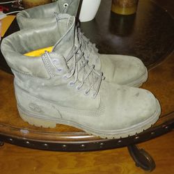 Timberlands Size 8 (Gray)