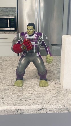 Hulk Avengers Endgame Action Figure