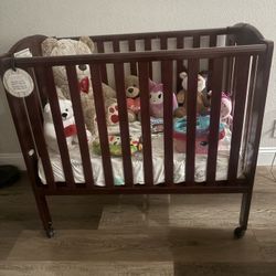 Baby Crib Pretty Much New