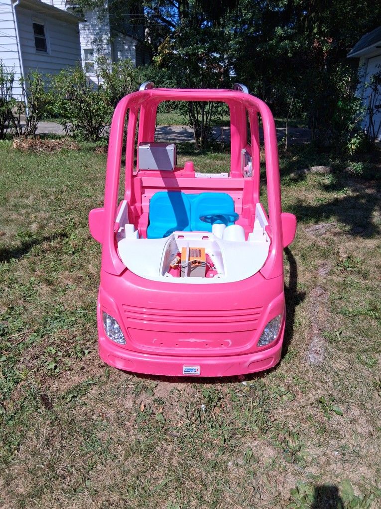 Power Wheels Barbie Dream Camper