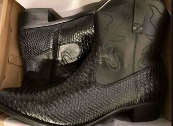 Cowboy boots size 13