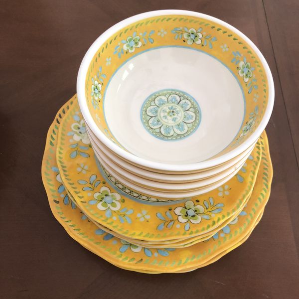 Le Cadeaux Madrid Melamine Dinnerware Set For In Calabasas Ca Le Cadeaux Madrid Melamine Dinnerware Set