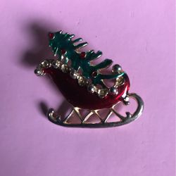Beautiful Christmas Sleight Tree Enamel Pin Brooch 