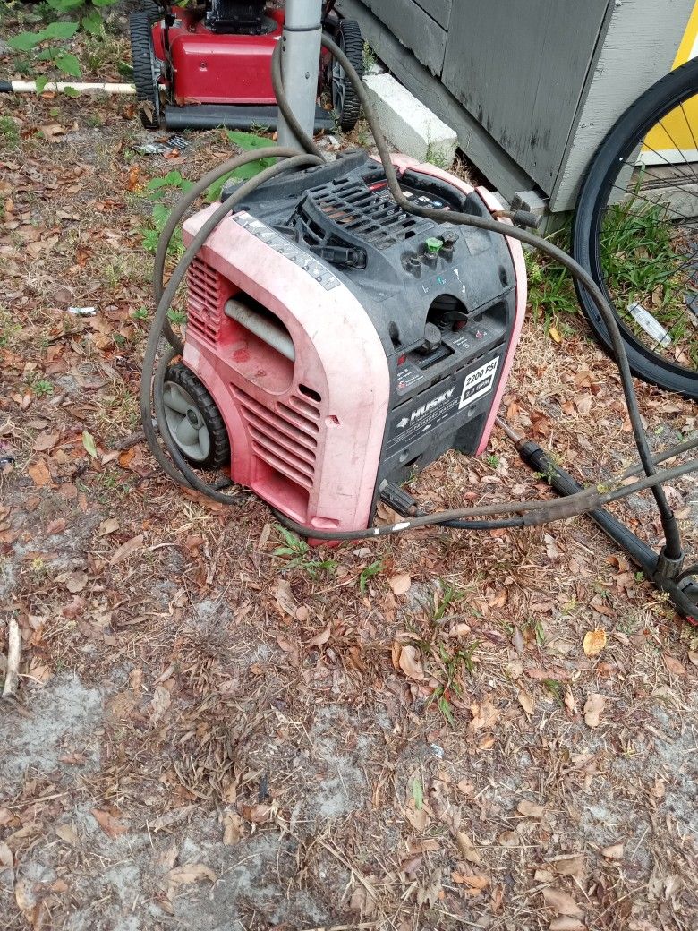 Husky 2200 PSI Pressure Washer