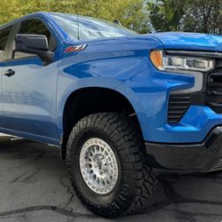 Kmc IMS 552 Silver 17x8.5 6x139.7 +25 Offset With Nitto Ridge Grappler 35x12.50R17 Tires🔥🔥🔥🔥