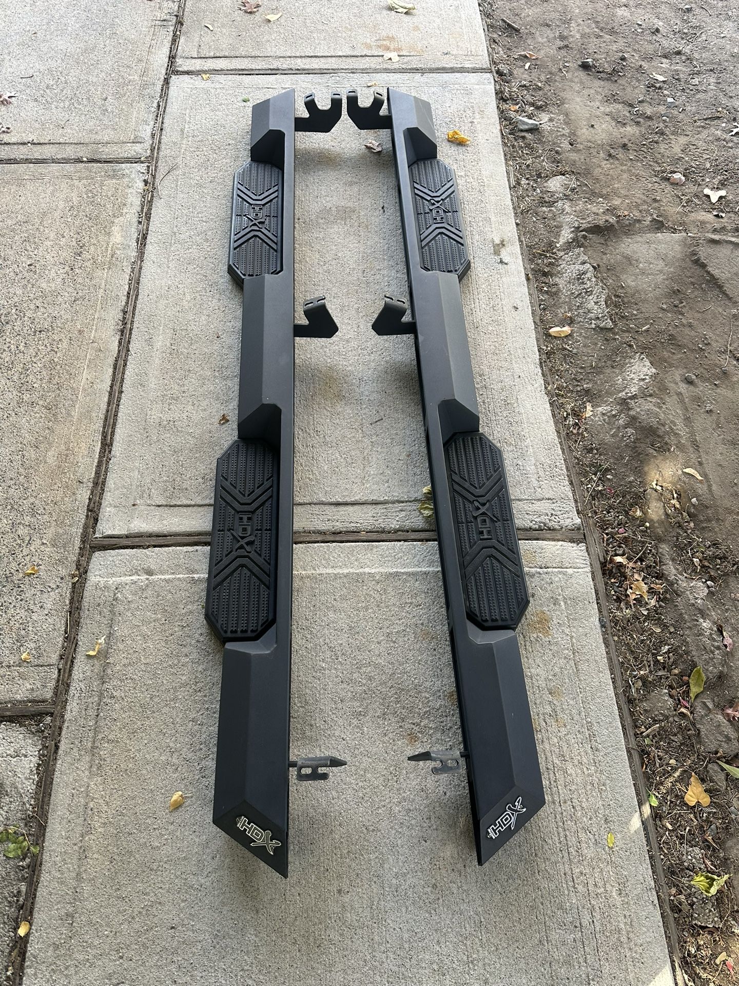 16-24 Toyota Tacoma Westin Nerf Step Bars