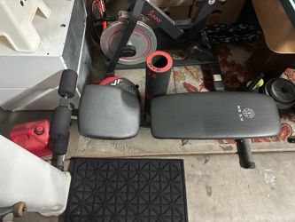 Golds Gym bench