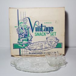 4 Anchor Hocking Glass Teacup and Snack Plate Sets Grapes Leaves