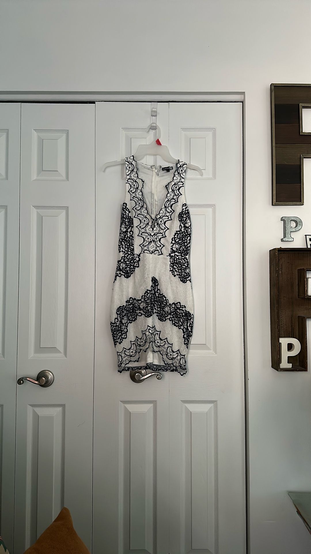 Boohoo White And Blue Lace Mini Dress