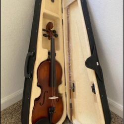 gorgeous  Beautiful • Brand new solid maple wood violin with case and bow ❣️❣️❣️full size 4/4💕💕