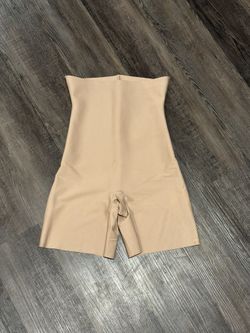 SKIMS High Waisted Shorts