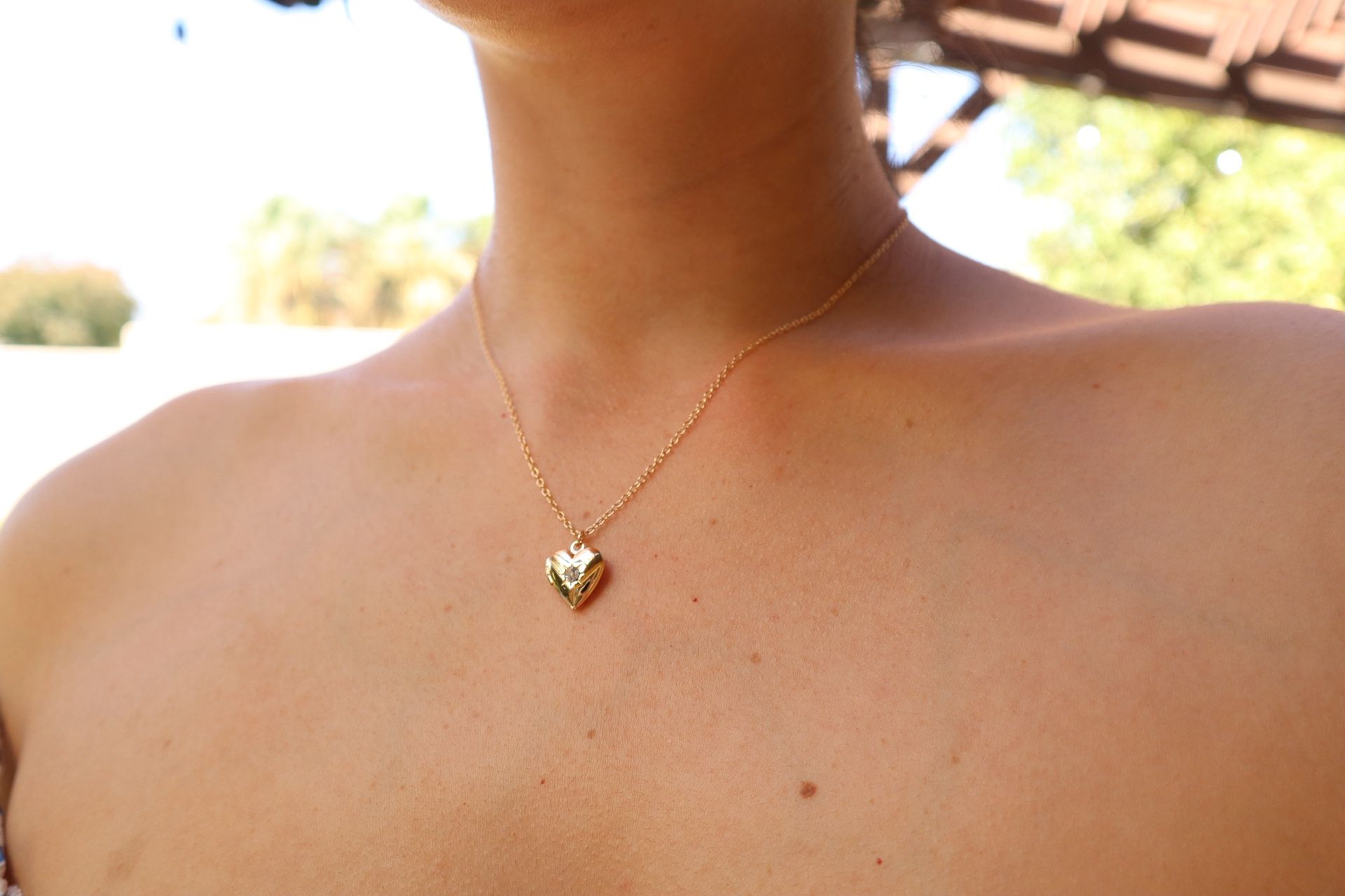 Dainty Diamond Heart Locket (Magnetic)