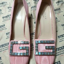 Gucci Madelyn silk moire crystal GG pink heels