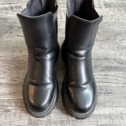 Women’s Black Boots Size CN 42 (9.5)