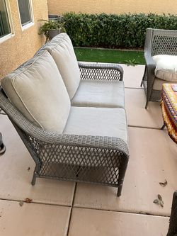 $475 – Outdoor Wicker Patio Set (Perfect Condition)