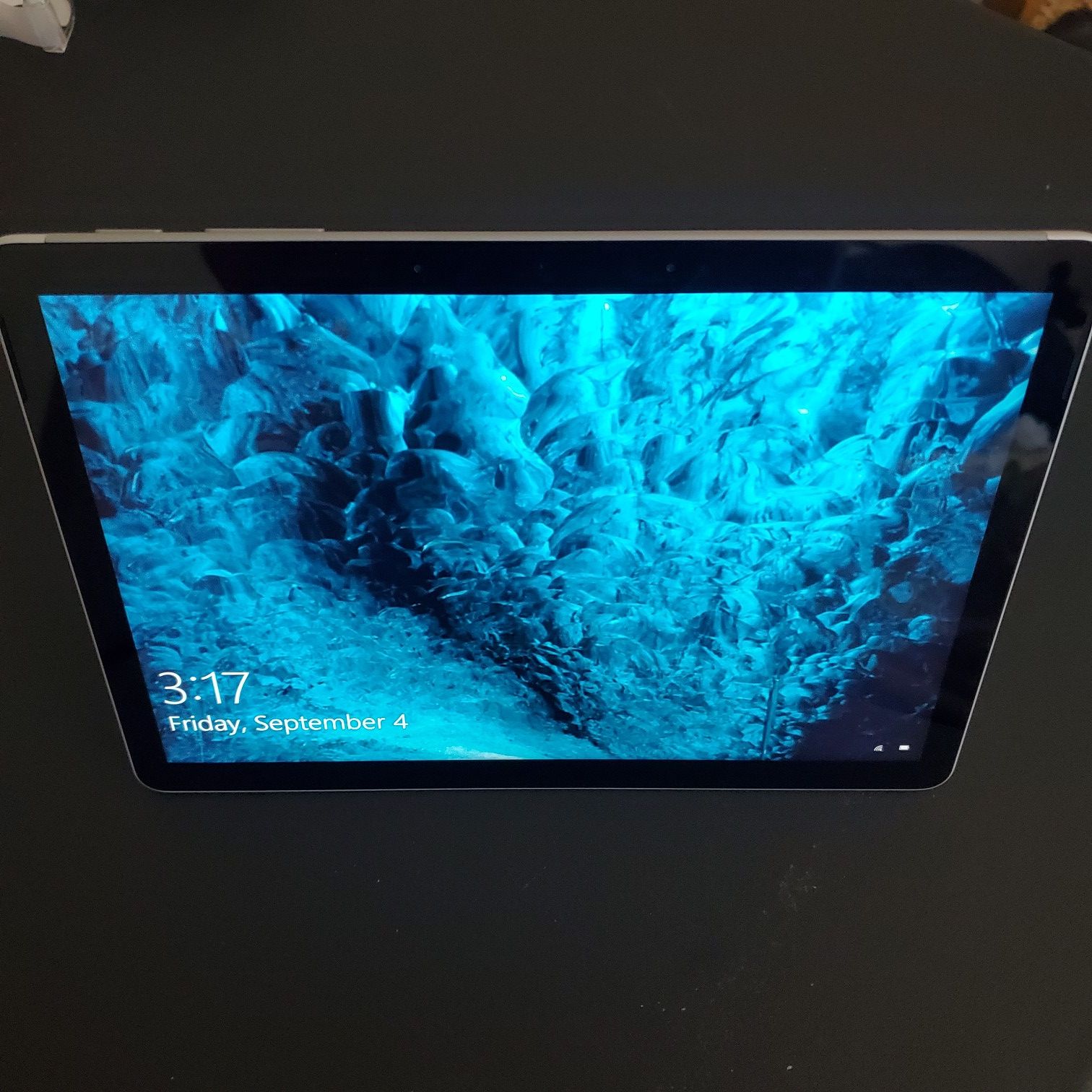 Surface Go 2