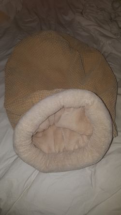 Pet cave sleeping bag