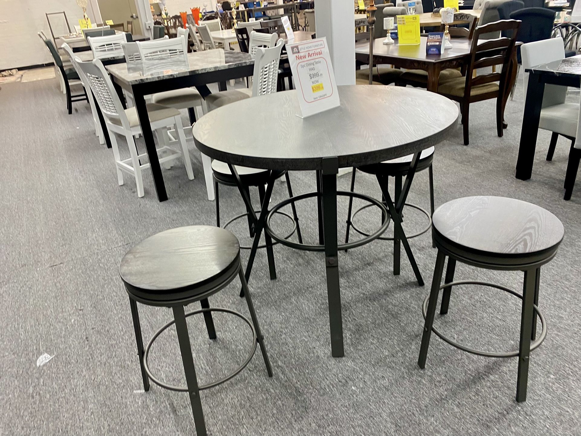 5pc Dinning Table Set $399