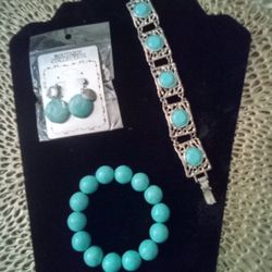 BEAUTIFUL FAUX TURQUOISE JEWELRY 