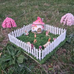 3D Fairy Garden, Home Lights Up And Fairy Lights Around The Fench And Benches.