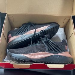 All new and still in boxing. Pumas are size 7 the cliffs are size 8 and the makalu are size 7.5