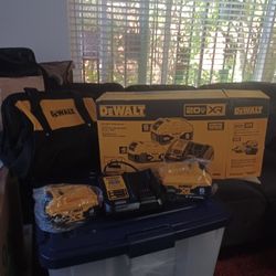 DEWALT BATTERY 