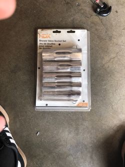 Hdx shower valve socket set