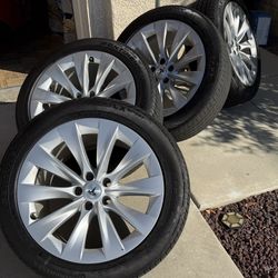 4 Tesla Model X Factory Original Wheels 20” Plus 4 Used Tires 