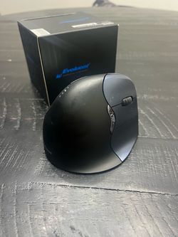 Evoluent Vertical Ergonomic Mouse