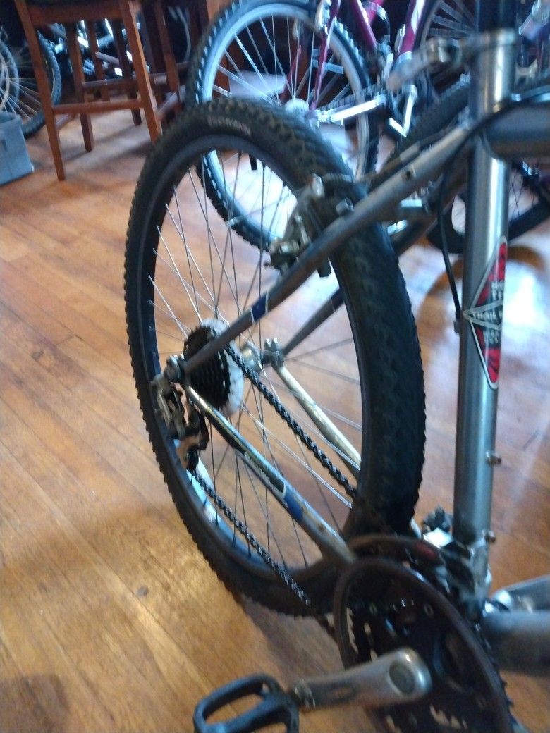 Schwinn Mountain Bike Super Cheap!!!!!