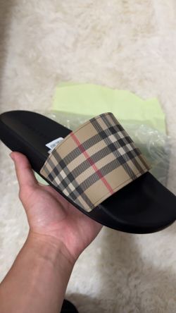 burberry slides