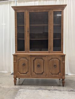 Traditional Wood China Cabinet with Glass Doors