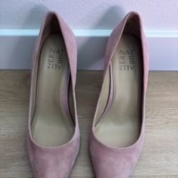 Naturalizer Pink Heels 