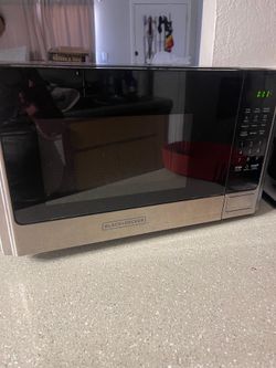 Microwave Back and Decker CASH ONLY