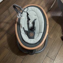 Baby swing