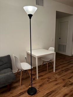 4 Floor lamps