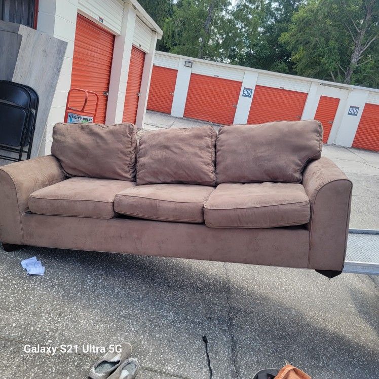 Large Pull Out Sofa