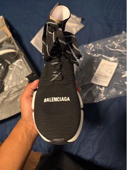 Balenciagas 2.0 laces