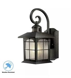 NEW HOME DECOR Brimfield 180° 1-Light Aged Iron Motion-Sensing Outdoor Wall Lant