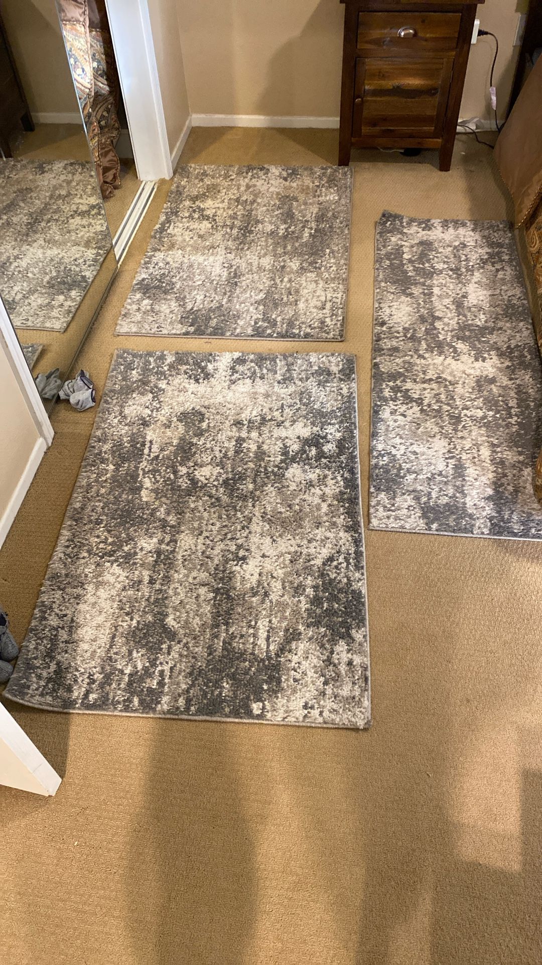 Gray rug area set