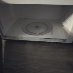 Used Above Range Microwave 