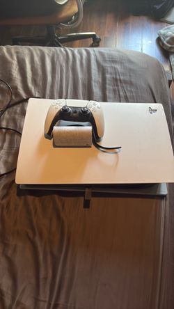 Ps5 disc edition with remote and ps plus headphones