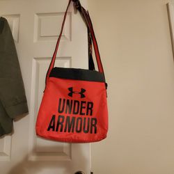 Under Armour Over Shoulder Sport Tote Great For Gym