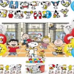 Snoopy Peanuts Birthday Party Decoration. 