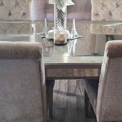 Dinette Table 