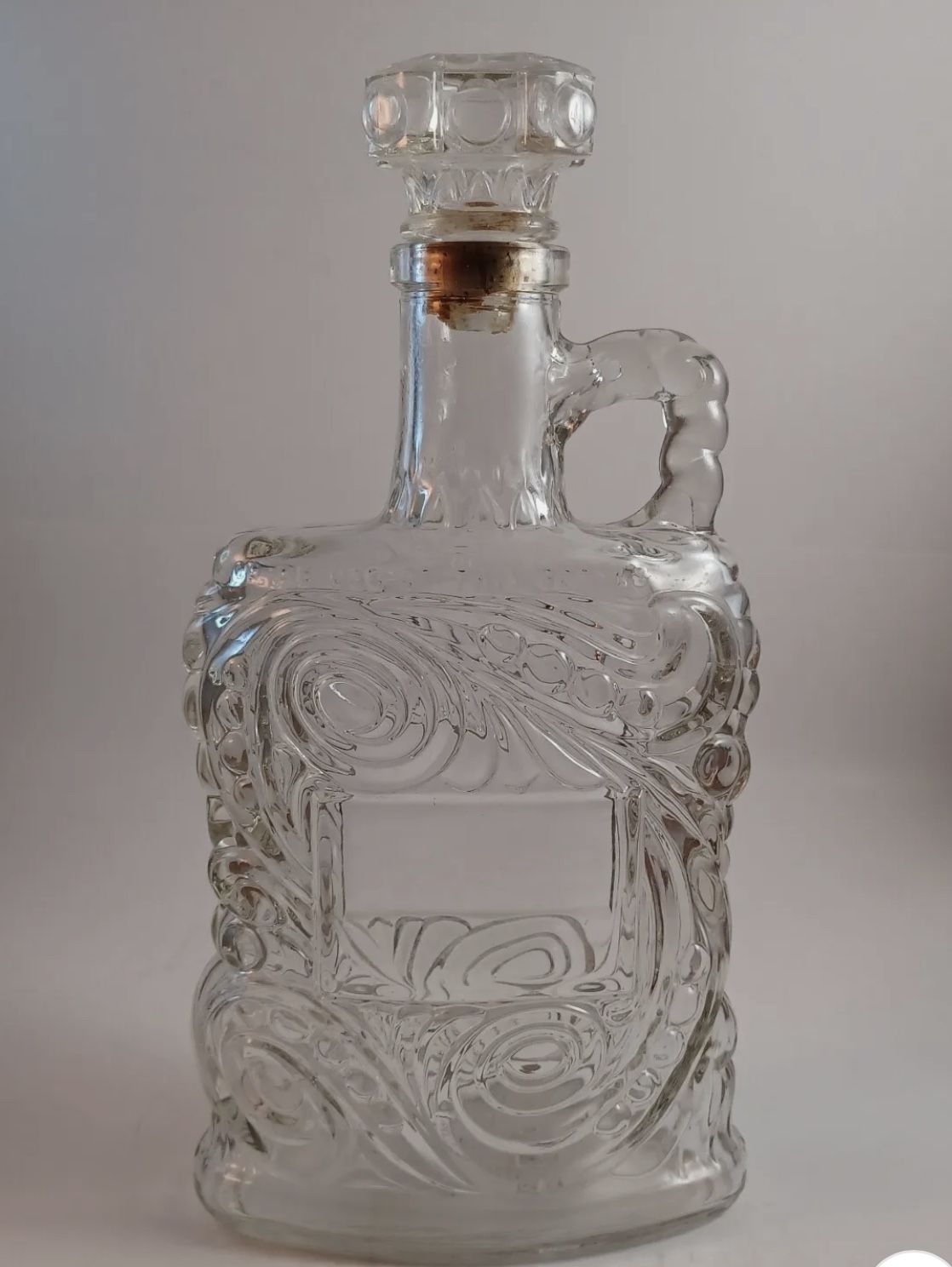 Add Some Vintage Charm To Your Bar With This Beautifully Preserved  Old Forester  KY BOURBON Whiskey DECANTER Embossed Swirls W/ handle And Lid 