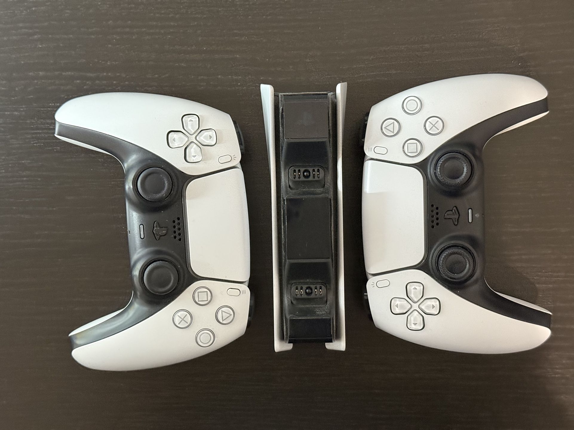 PS5 Controllers, PS5 Charging Station