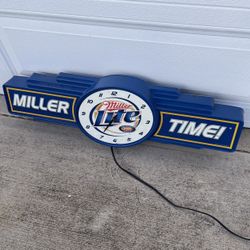 Miller Lite Sign Light and Clock Beer Sign Vintage Rare